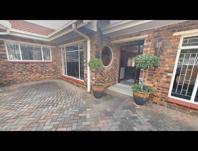 3 BEDROOM HOUSE FOR SALE IN FALCON RIDGE